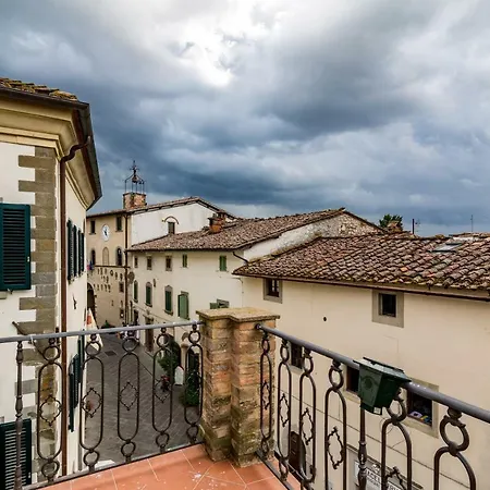 Art Rebus Tower In Tuscany Apartment