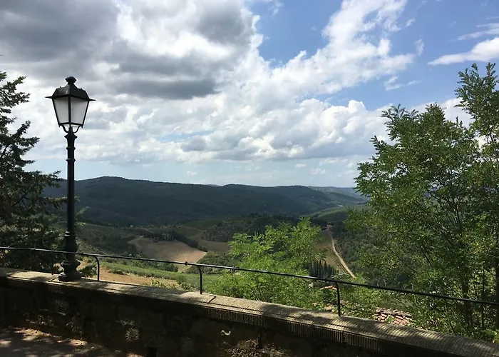아파트 Art Rebus Tower In Tuscany *